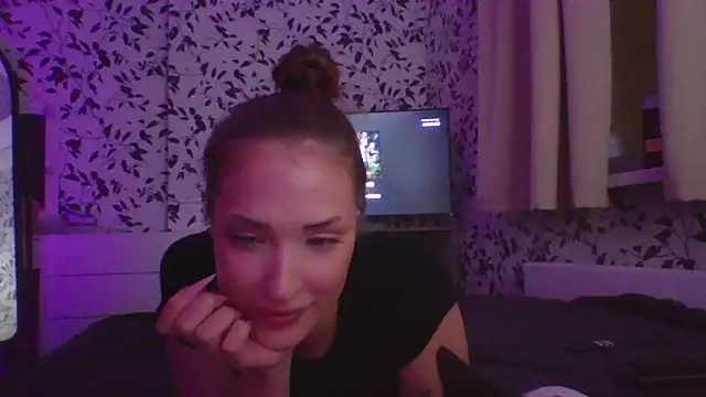 Snapshot of SPICY_KIM chatting on November 2025 02:17:01 PM SPICY KIM online show from November 2025 02:17:01 PM