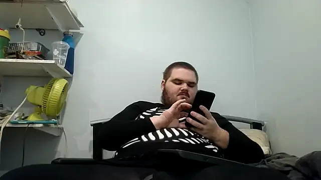 alexthe9t online show from December 2025 07:01:02 PM