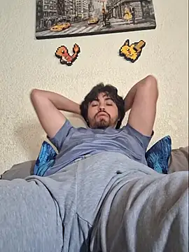 Snapshot of Chamis chatting on November 2025 03:23:02 PM Chamis online show from November 2025 03:23:02 PM