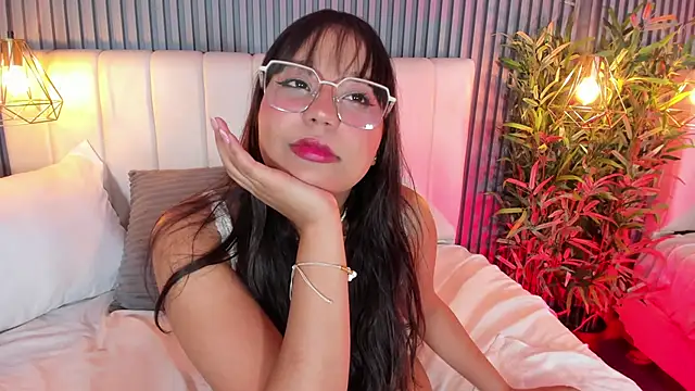 Snapshot of SofiAdanss chatting on March 2026 11:00:02 PM SofiAdanss online show from March 2026 11:00:02 PM