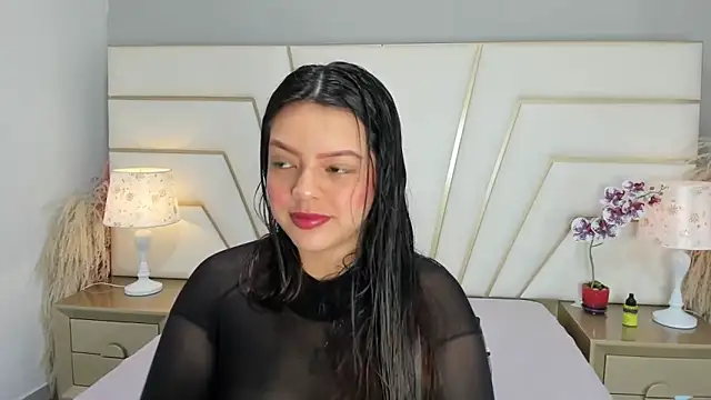 Snapshot of Lucianaa_Collins chatting on November 2025 12:26:01 PM Lucianaa Collins online show from November 2025 12:26:01 PM