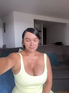 Nova Gabriela online show from October 2025 02:51:01 PM