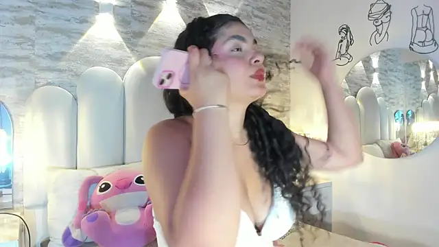 Snapshot of Yassy_vazquez chatting on November 2025 07:35:01 PM Yassy vazquez online show from November 2025 07:35:01 PM