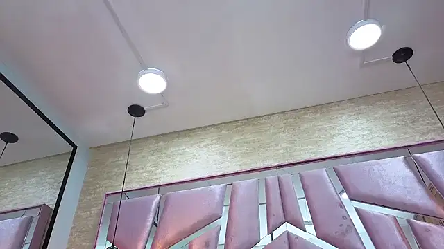 ThaliaCross online show from February 2026 08:07:01 PM