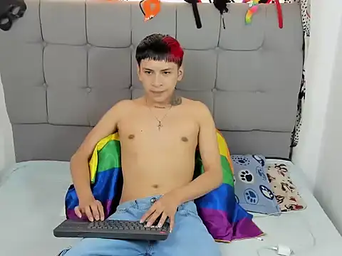 jake hott1 online show from September 2025 08:32:01 PM