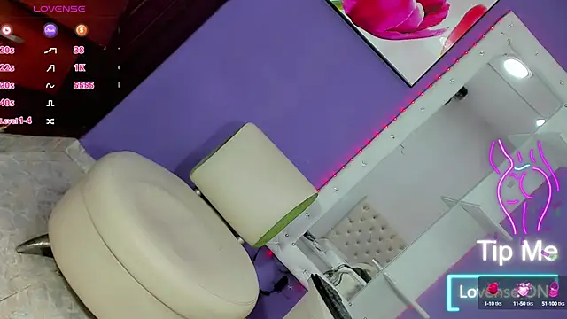 Snapshot of Valentina_Horny777 chatting on October 2025 10:31:01 PM Valentina Horny777 online show from October 2025 10:31:01 PM