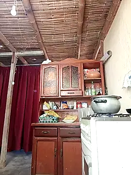 Snapshot of LecheDeSoya666 chatting on November 2025 06:40:02 PM LecheDeSoya666 online show from November 2025 06:40:02 PM