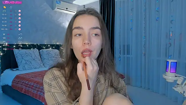 sweete chantal online show from October 2025 05:35:01 PM