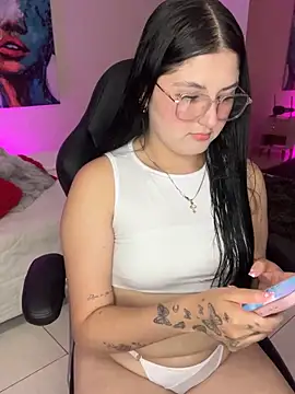 Snapshot of Celestee69 chatting on November 2025 07:47:02 PM Celestee69 online show from November 2025 07:47:02 PM