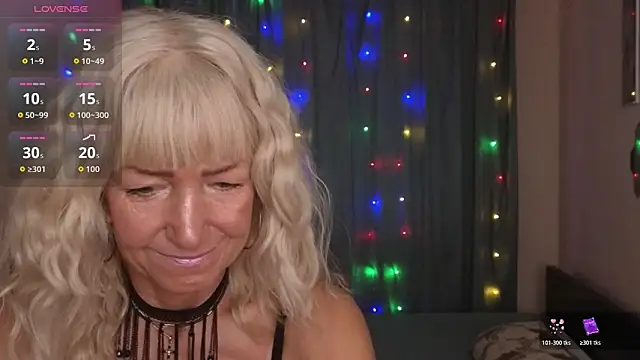 Snapshot of Laura_Gol chatting on December 2025 05:04:02 AM Laura Gol online show from December 2025 05:04:02 AM