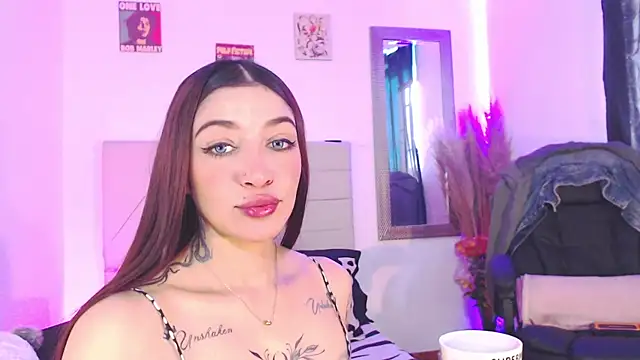 Snapshot of Anna_belly chatting on October 2025 03:19:01 PM Anna belly online show from October 2025 03:19:01 PM