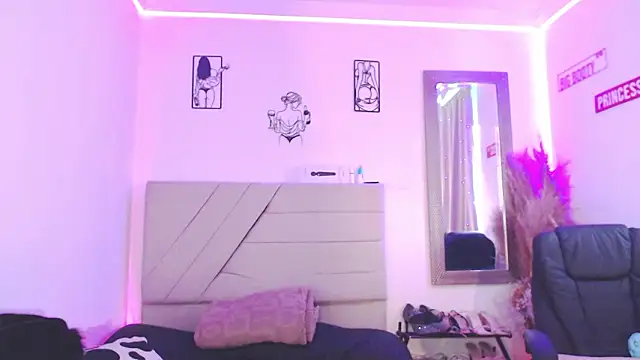 Snapshot of Anna_belly chatting on February 2026 02:00:02 PM Anna belly online show from February 2026 02:00:02 PM