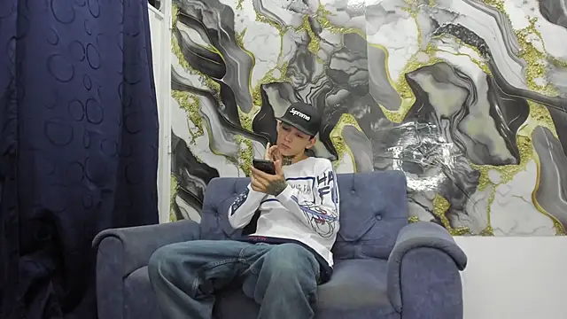 Snapshot of StraightBoy_Nick chatting on May 2026 05:15:01 AM StraightBoy Nick online show from May 2026 05:15:01 AM