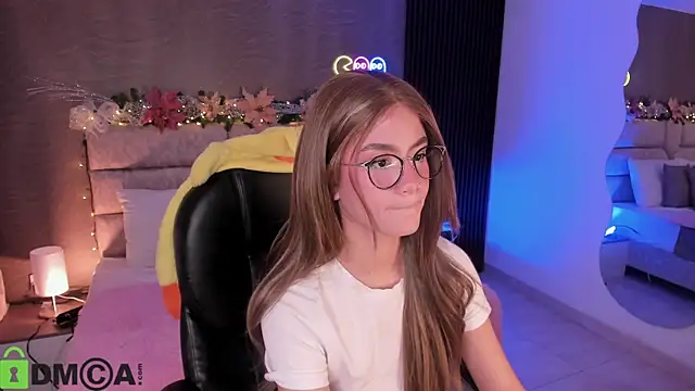 Snapshot of Arinextdoor chatting on November 2025 01:19:02 AM Arinextdoor online show from November 2025 01:19:02 AM