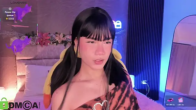 Snapshot of Arinextdoor chatting on December 2025 12:26:02 AM Arinextdoor online show from December 2025 12:26:02 AM