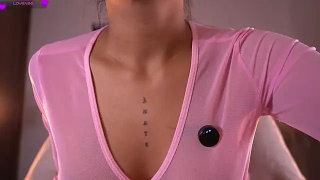 violeth     online show from February 2026 01:15:01 PM