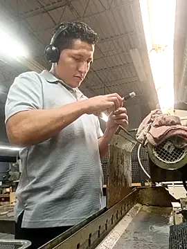 Zetaloco26 online show from October 2025 02:30:01 AM