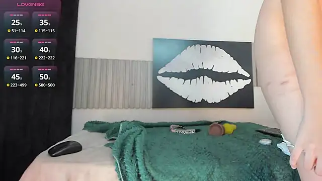 Blue Sixx online show from October 2025 10:10:02 PM