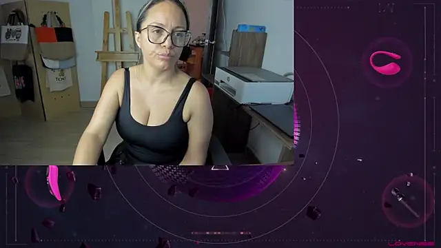 Snapshot of lady_sophie chatting on September 2025 02:17:02 PM lady sophie online show from September 2025 02:17:02 PM