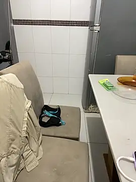 Mirella Oliveira online show from October 2025 10:30:02 PM