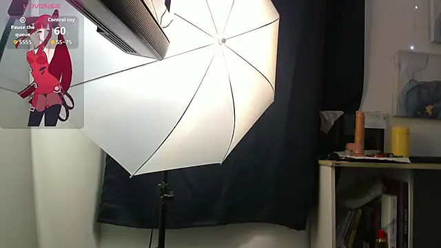 Snapshot of Mishell_Bons chatting on November 2025 06:39:01 PM Mishell Bons online show from November 2025 06:39:01 PM