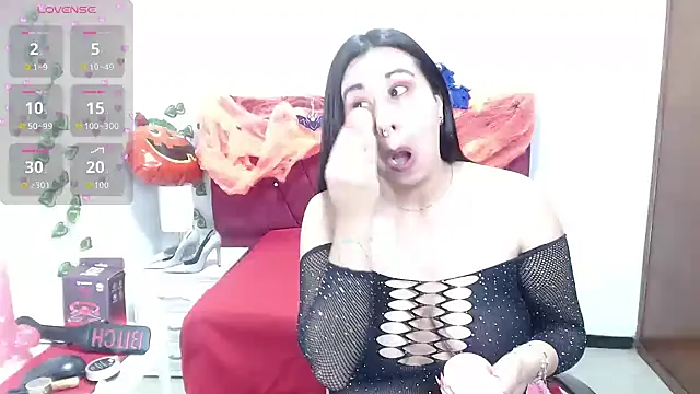 Julieta curvy69 online show from October 2025 12:02:01 PM