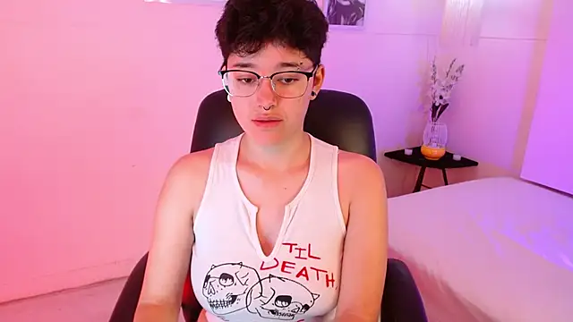 Snapshot of jeroharper chatting on October 2025 03:12:01 PM jeroharper online show from October 2025 03:12:01 PM