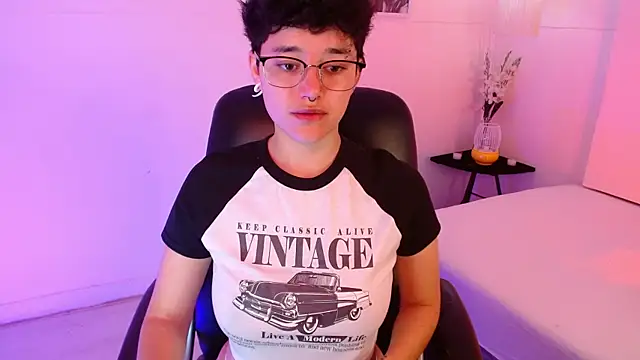 Snapshot of jeroharper chatting on October 2025 02:09:01 PM jeroharper online show from October 2025 02:09:01 PM