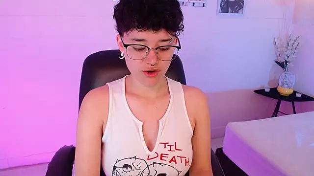 Snapshot of jeroharper chatting on November 2025 03:11:02 PM jeroharper online show from November 2025 03:11:02 PM