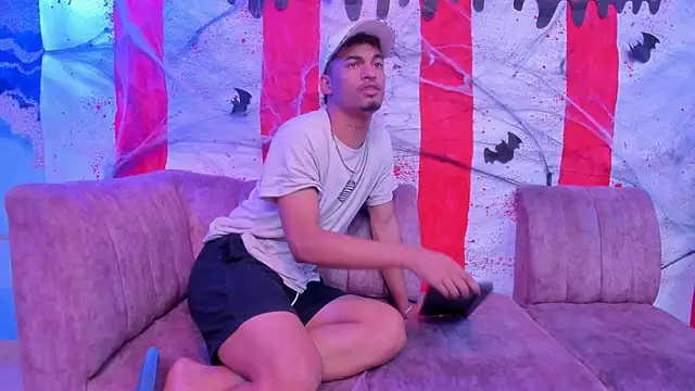 Brownie Lovers online show from October 2025 01:33:02 PM