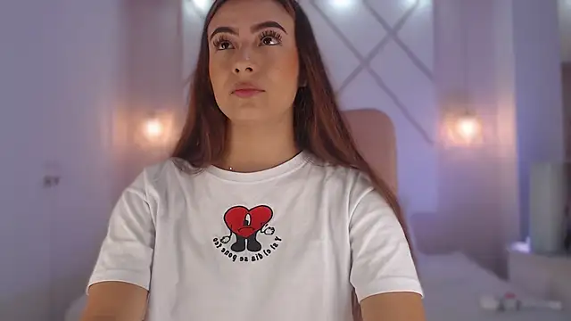 isabellashine online show from September 2025 03:58:02 PM