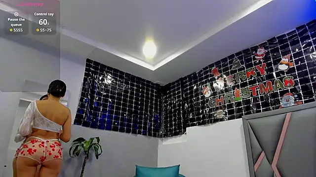 klariz09 online show from December 2025 08:39:01 PM