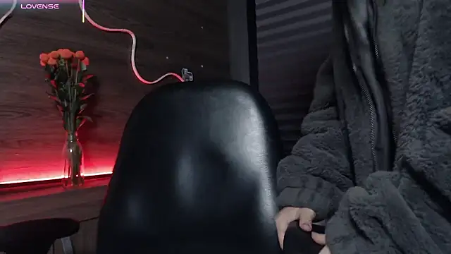 MiaBunnie online show from January 2026 05:00:01 AM