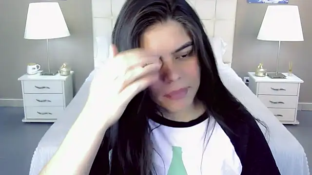 maddissonivanova online show from October 2025 07:42:02 PM