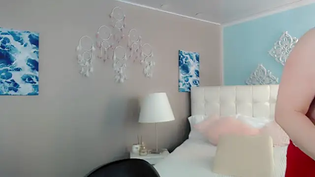 maddissonivanova online show from January 2026 07:06:01 PM