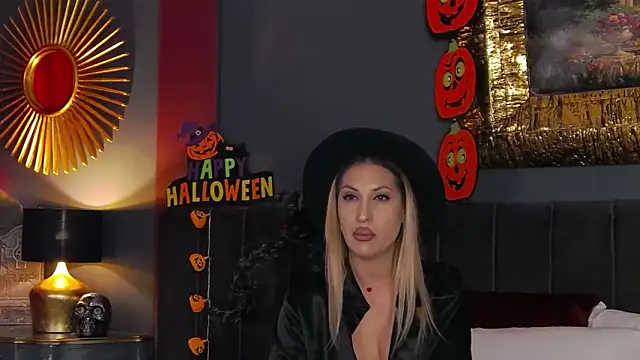 VickiSpice online show from October 2025 07:59:01 PM