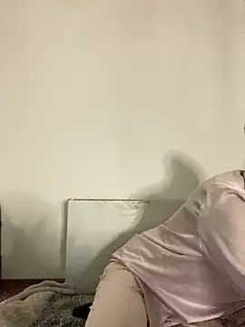 Snapshot of Tijara-im-Pyjama chatting on November 2025 01:15:01 AM Tijara-im-Pyjama online show from November 2025 01:15:01 AM