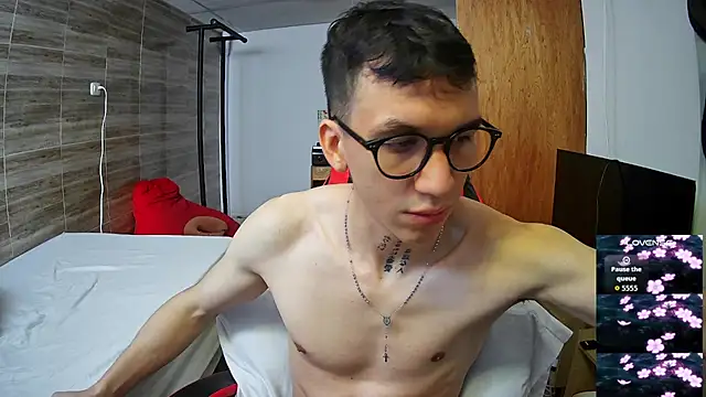 angelicious  online show from November 2025 12:59:01 PM