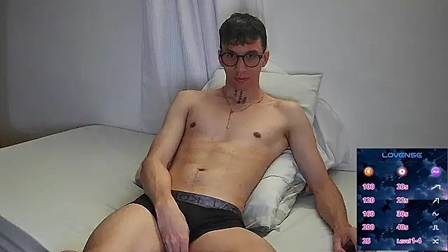 Snapshot of angelicious_ chatting on January 2026 12:32:01 PM angelicious online show from January 2026 12:32:01 PM