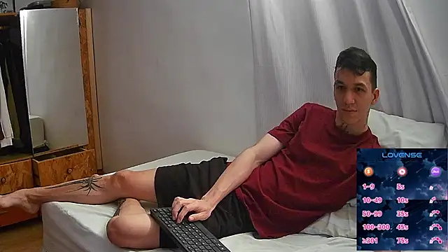 Snapshot of angelicious_ chatting on January 2026 12:10:02 PM angelicious online show from January 2026 12:10:02 PM