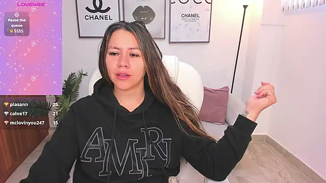 Brandy priscot online show from October 2025 11:42:02 AM