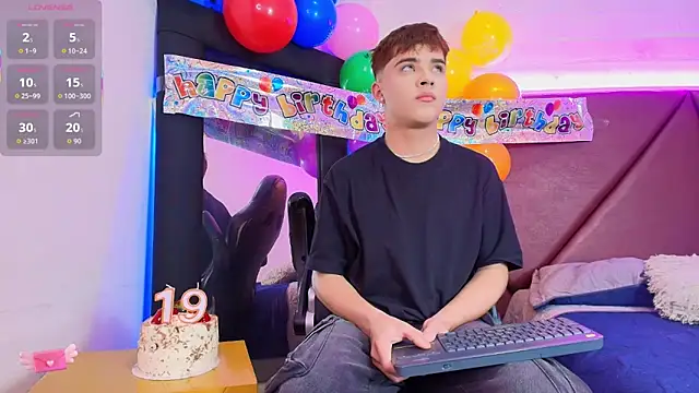 Lucass love online show from February 2026 01:17:01 PM