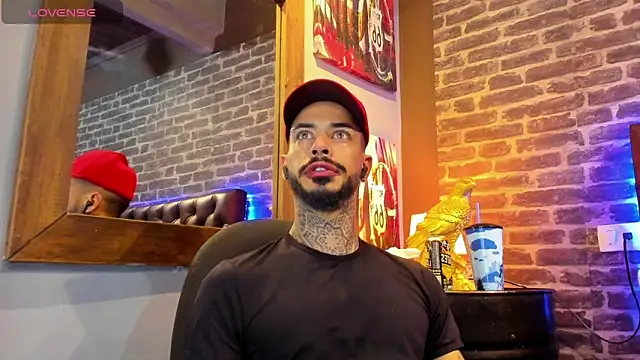 VinzenzRizzo online show from February 2026 04:17:02 AM