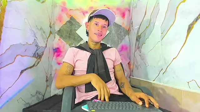 Asthondream  online show from December 2025 04:00:02 AM