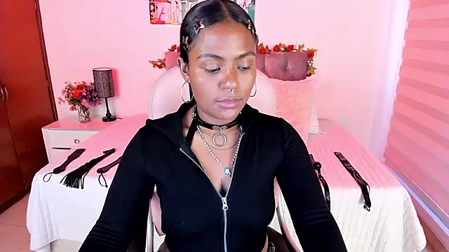 Lucie Harper online show from September 2025 08:09:01 PM