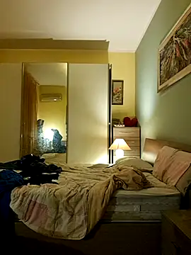 KalendaXL online show from October 2025 07:05:02 PM