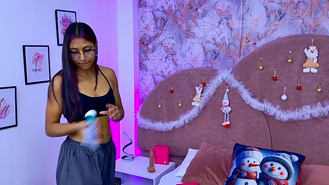 RavenGloomy online show from December 2025 07:51:02 PM