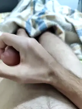 emrekzlk52 online show from October 2025 08:11:02 PM