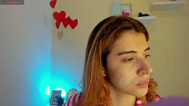 Katty  Rousse online show from October 2025 08:17:01 PM