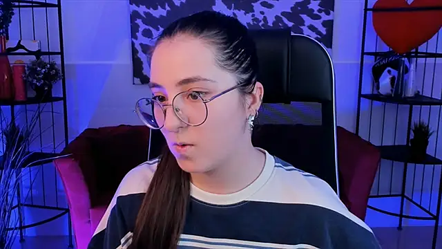 VirtuallVoyant online show from September 2025 04:38:02 AM